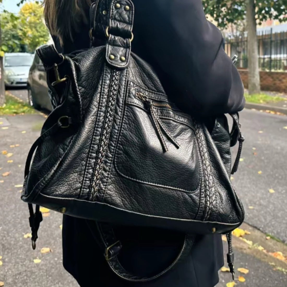 Sandra Shoulder Bag