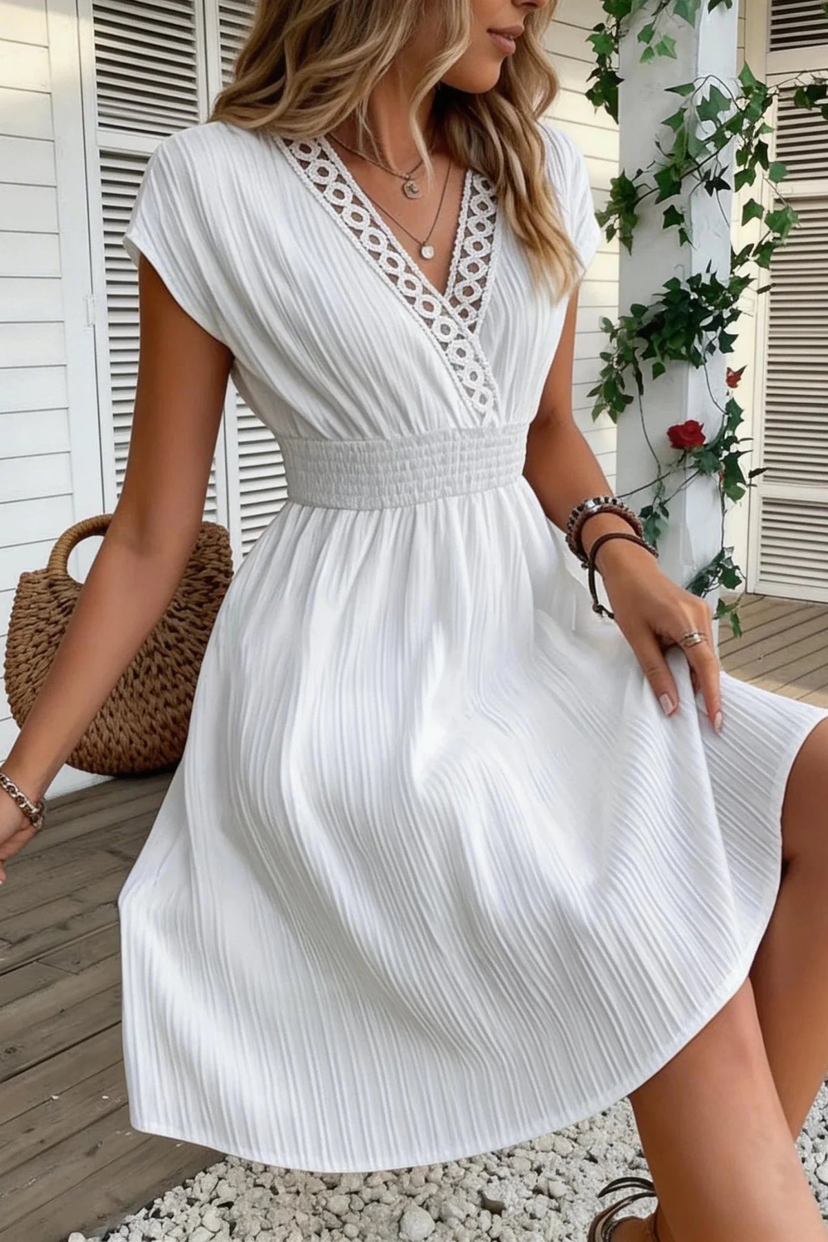 SOKYND Daniela French Lace V-Neck Fitted Dress DressesSOKYND-609175-DEF-S-01271S
