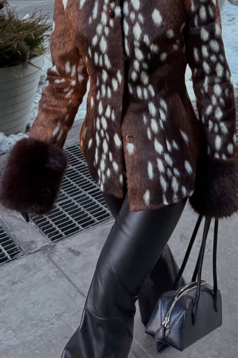 SOKYND Melissa Contrast Cuff Faux Fur Jacket JacketSOKYND-006551-1AS-M-28567BrownM