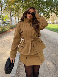 Completo giacca con collo alto e cintura + skort Kate